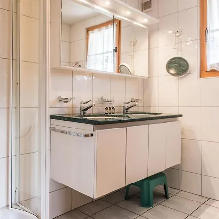 Schneerose - Griwa Rent Ag Γκρίντελβαλντ